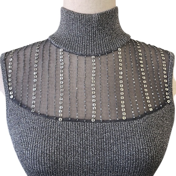 Cable & Gauge Silk Sleeveless Silver Mock Neck - Picture 3 of 6